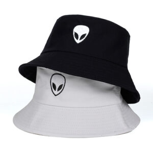 2-Bobs-alien-blanc-et-noir-empilés-présenté-sur-fond-blanc-3.JPEG 2-Bobs-alien-blanc-et-noir-empilés-présenté-sur-fond-blanc-3