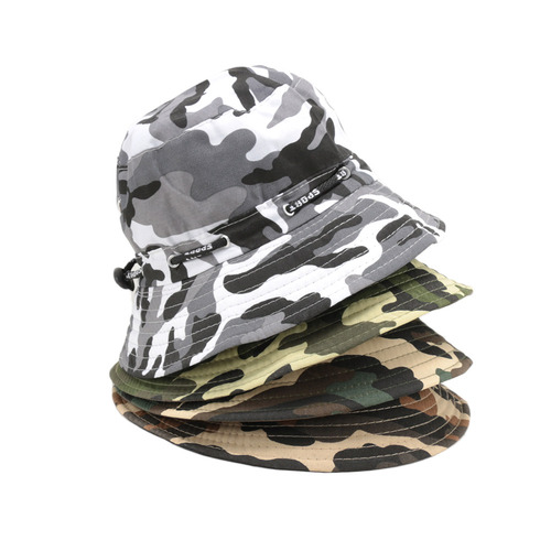 Bob-aux-couleurs-militaires-emplilé