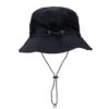 Bob-imperméable-noir-présenté-sur-un-fond-blanc.JPEG Bob-imperméable-noir-présenté-sur-un-fond-blanc