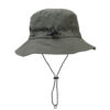 Bob-imperméable-vert-présenté-sur-un-fond-blanc.JPEG Bob-imperméable-vert-présenté-sur-un-fond-blanc