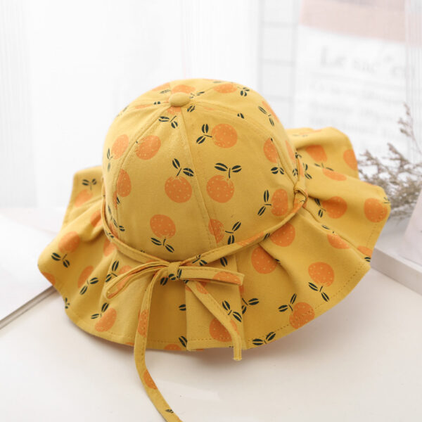 Bob-petite-fille-couleur-jaune-motifs-orange.JPEG Bob-petite-fille-couleur-jaune-motifs-orange