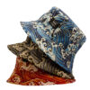 3-bobs-ete-homme-bleu-orange-et-noir-empiles 3-bobs-été-pour-homme-bleu-orange-et-noir-empiles-les-uns-sur-les-autres-fond-blanc