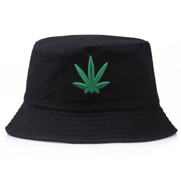 Bob-cannabis-couleur-noir-feuille-verte-motif-noir-imprimé-sur-fond-blanc
