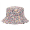 bob-fleuri-couleur-gris bob-fleuri-couleur-gris-présenté-sur-un-fond-blanc