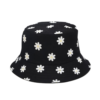Bob-fleuri-femme-couleur-noir-et-présenté-sur-un-fond-blanc