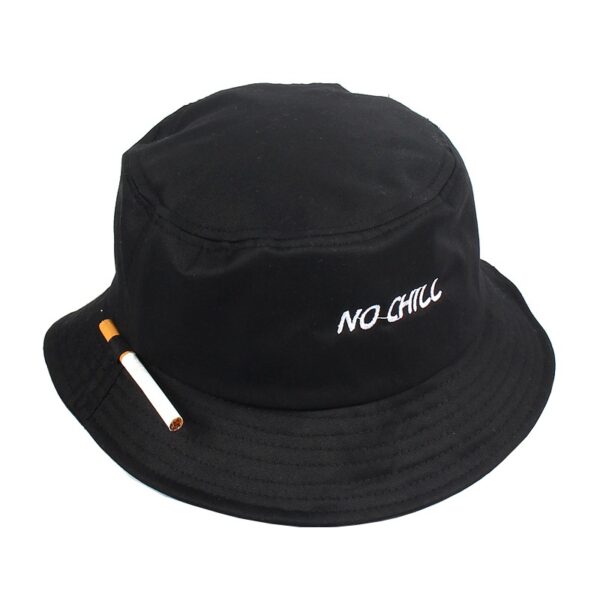 bob-no-chill-couleur-noir Bob-no-chill--porte-cigarette-lateral-couleur-noir-présenté-sur-fond-blanc
