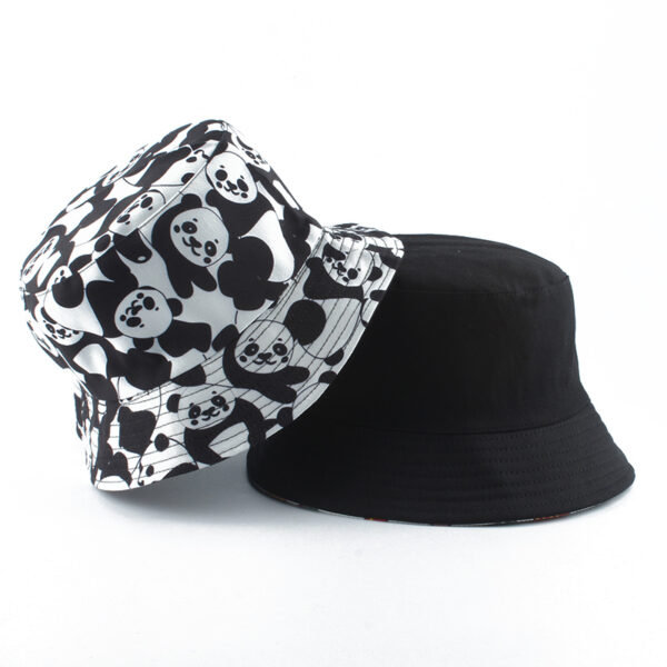 bob-panda-chevauche-un-bob-noir Bob-panda-chevauche-un-bob-noir-fond-blanc