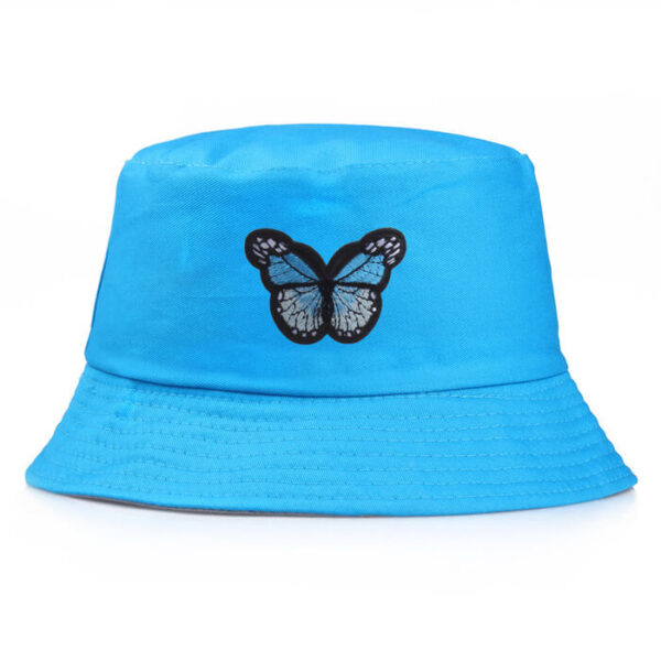 bob-papillon-brode-couleur-bleu-ciel Bob-papillon-brodé-couleur-bleu-ciel-sur-un-fond-blanc