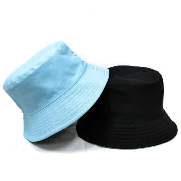bob-reversible-bleu-ciel-et-noir Bob-réversible-bleu-ciel-et-noir-fond-blanc