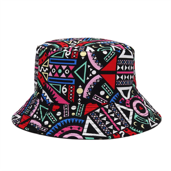 Bob-réversible-fantaisie-avec-motifs-géométriques-multicolors-version-2-fond-blanc