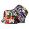 un-bob-avec-motifs-colores-et-funs-chevauche-un-second-bob-fun-egalement Un-bob-avec-motifs-colorés-et-funs-chevauche-un-second-bob-fun-egalement