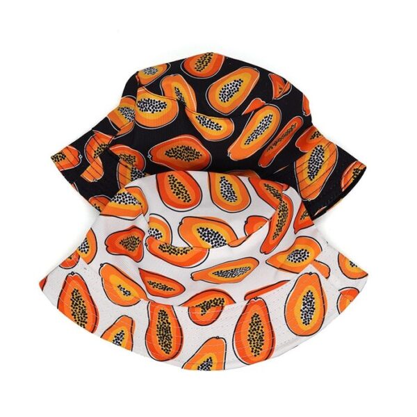 2-bobs-avec-des-motifs-de-mangue-plies-a-plat-l'un-sur-l'autre 2-bobs-avec-des-motifs-de-mangue-pliés-a-plat-l'un-sur-l'autre
