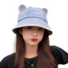 bob-chaton-couleur-bleu Jeune-fille-brune-avec-bob-chaton-sur-sa-tête