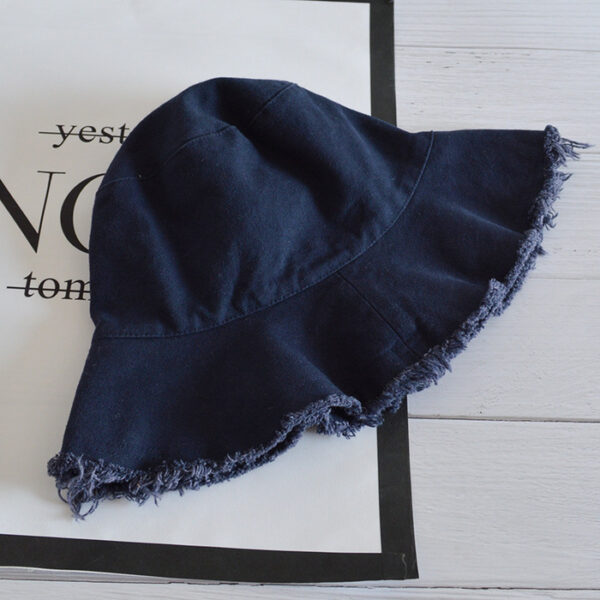 Bob-femme-chic-bleu-marine