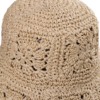Gros-plan-détails-bob-au-crochet-beige