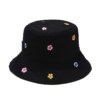 Bob-noir-avec-motifs-pâquerettes
