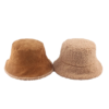 bob-chapeau-fourrure-pour-homme Le bob hiver homme montré sous un angle différent