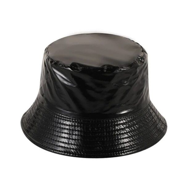 chapeau-bob-noir-pluie Chapeau de pluie couleur noir fond blanc