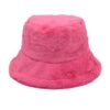 bob-en-fourrure-rose Chapeau en fourrure couleur rose uni