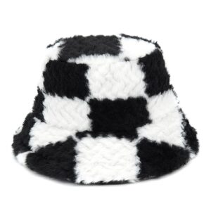 Bob chapeau en fourrure avec des gros carreaux noirs et blancs