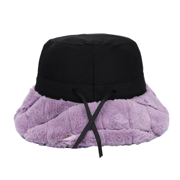 Le bob chapeau est retourné