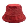 bob-fourrure-rouge Bucket hat rouge en fourrure