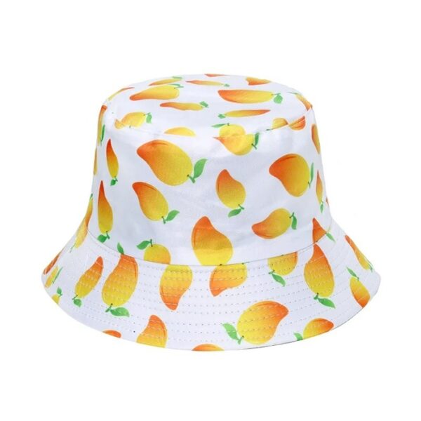 bob-fruit-poire Un bob chapeau blanc avec des poires
