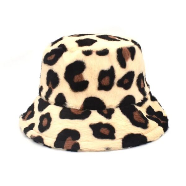 chapeau-bob-fourrure-creme Bob chapeau en fourrure crème avec motifs guépard