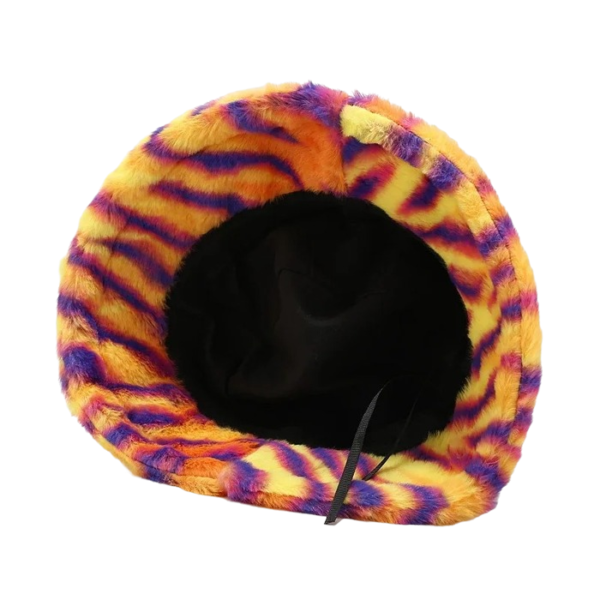 interieur-chapeau-bob-fourrure On voit l'intérieur du bob chapeau fourrure