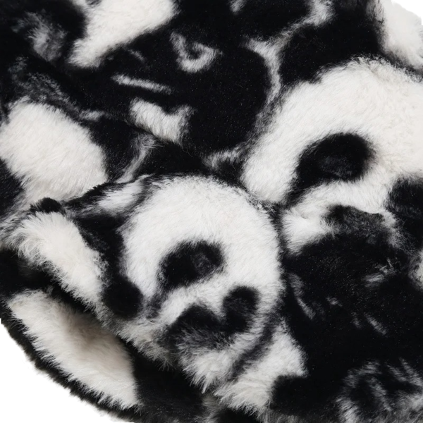 motifs-de-pandas-sur-bob-en-fourrure Zoom sur les motifs du bob panda