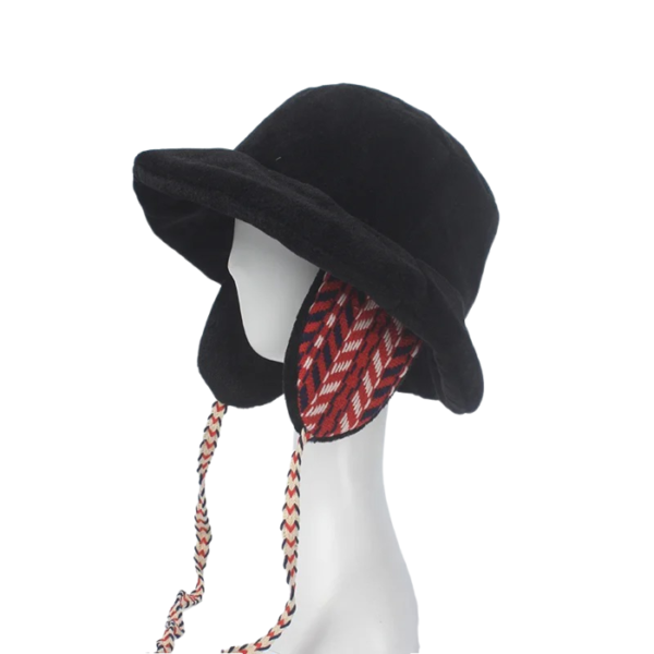 bob-avec-ficelle-en-fourrure-noir Version noire du chapeau bob ficelle en fourrure