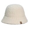 Bob chapeau texture chaude pour hiver couleur blanc