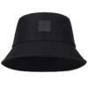 bob-chapeau-elegant-noir Un bob noir uni et élégant avec un logo new york city