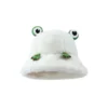 Chapeau bob blanc en fourrure style grenouille