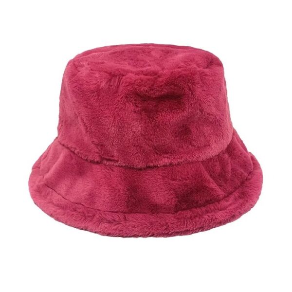 Bob chapeau en fourrure rouge vin couleur intense