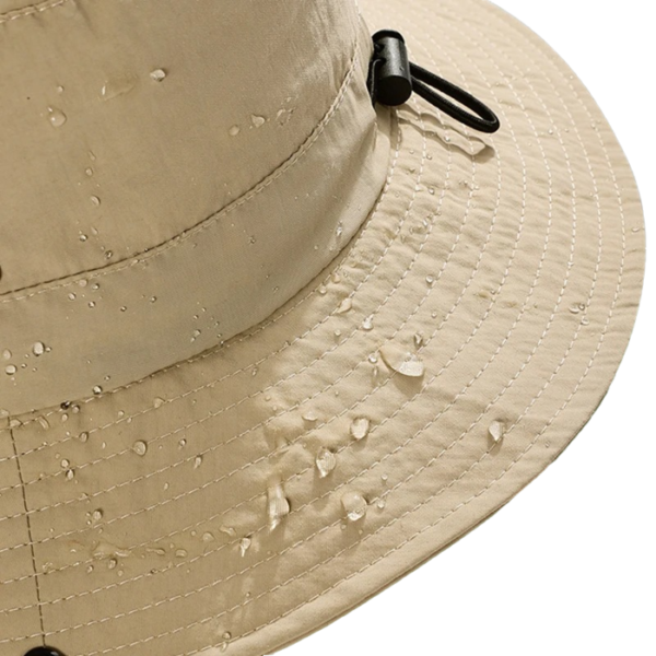 bucket-hat Gros plan sur la qualité de la matière imperméable du bob ficelle