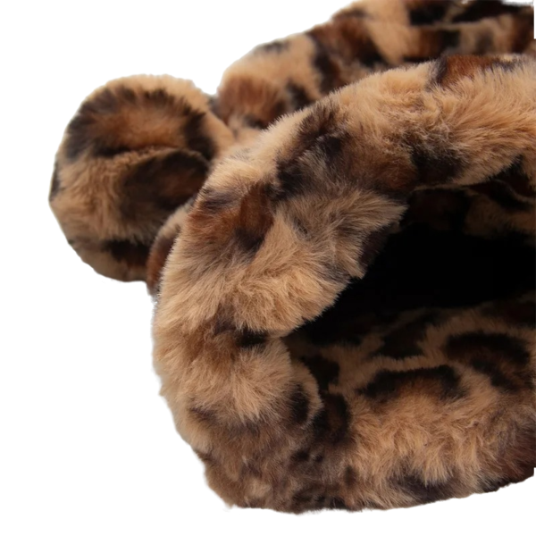 bucket-hat-fourrure-chaude Vue sur l'intérieur du bob peluche