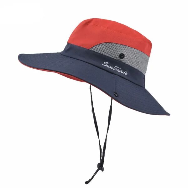 chapeau-bob-avec-mentonniere Chapeau bob avec ficelle pour fille couleur rouge et bleu marine