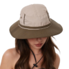 chapeau-de-pecheur-ficelle-femme Femme confiance avec bob ficelle tête inclinée vers l'avant