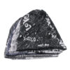 Plusieurs bonnets style hip hop sont empilés