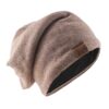 bonnet-homme-streetwear-beige Bonnet homme streetwear beige sur un fond blanc
