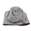 bonnet-long-style-homme-rue Bonnet pour homme sur un fond blanc