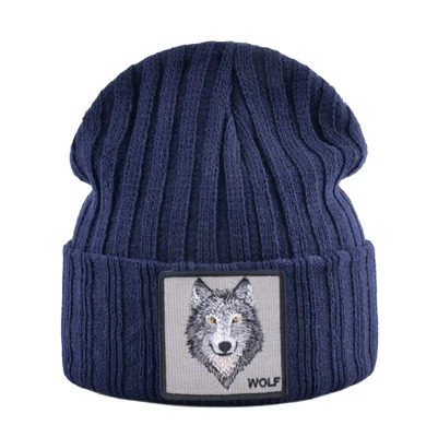 Bonnet loup bleu sur fond blanc