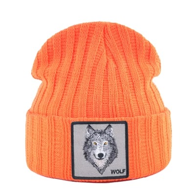 Bonnet loup orange sur fond blanc