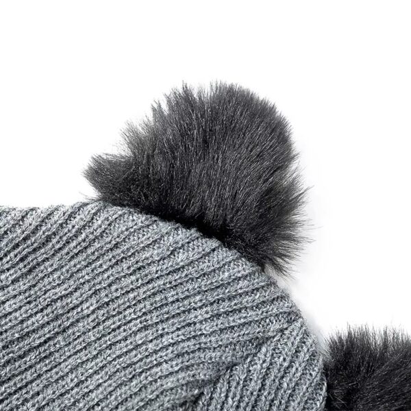 petites-oreilles-mignonnes-sur-bonnet Bonnet à Oreille