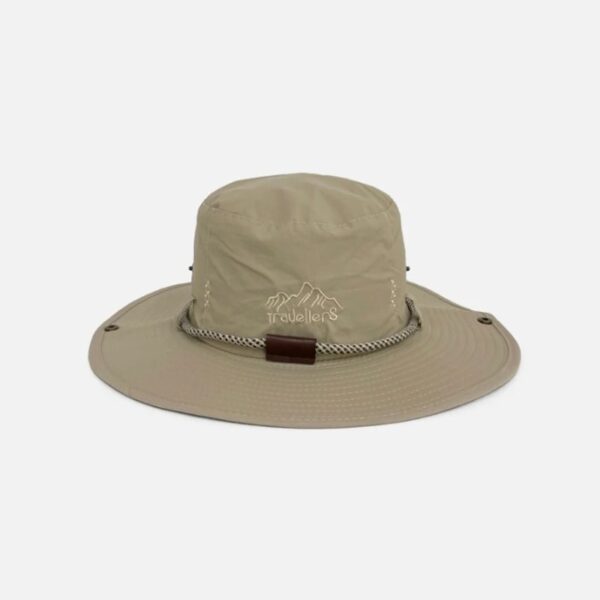 bob-randonnee-homme-beige Bob randonnée couleur beige sur fond gris clair